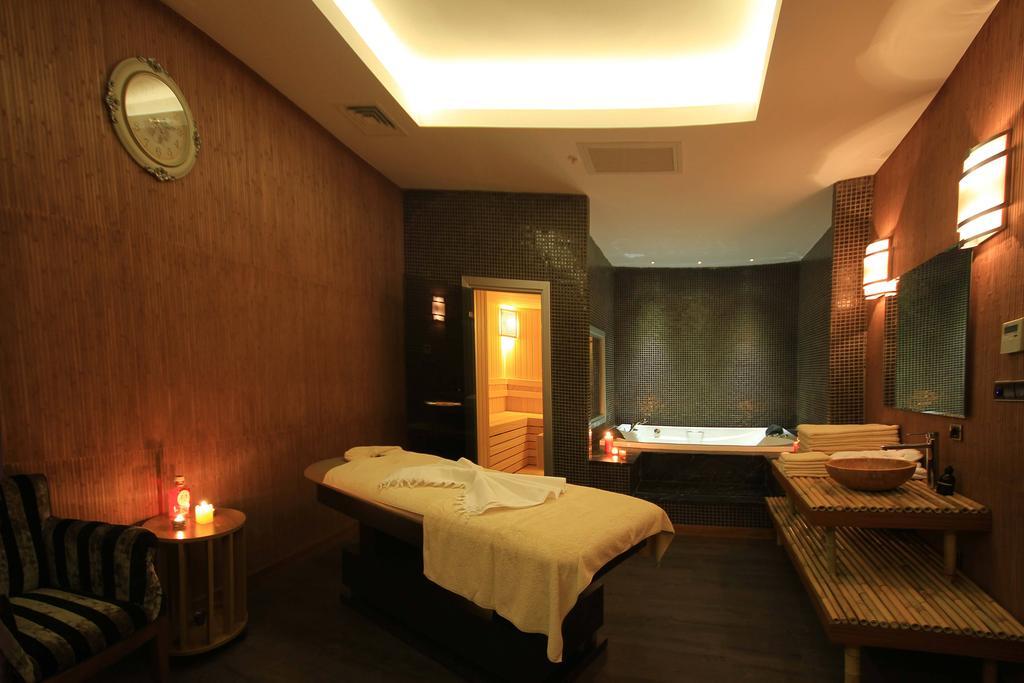 Sky Tower Hotel Akcakoca Convention & Spa Center Екстер'єр фото