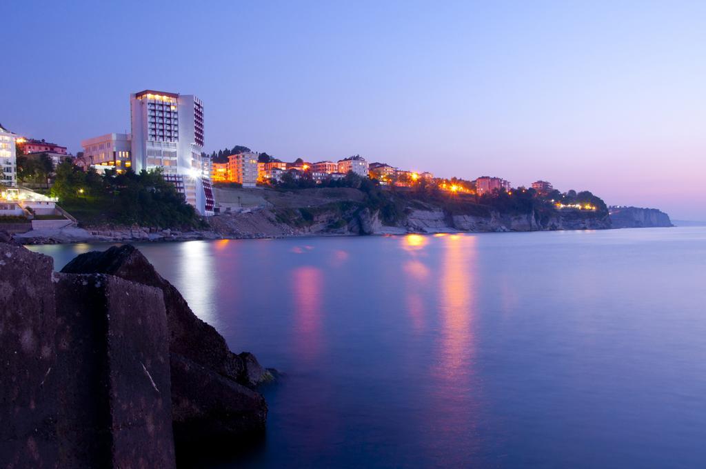 Sky Tower Hotel Akcakoca Convention & Spa Center Екстер'єр фото